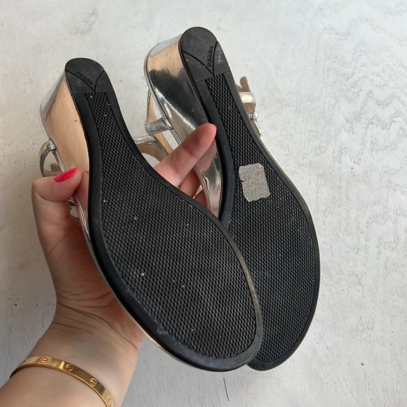 Prada thong low wedge sandals - Picture 10 of 10
